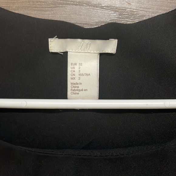 H & M Women's Sleeveless Black Dress Size 2 - Picture 2 of 7